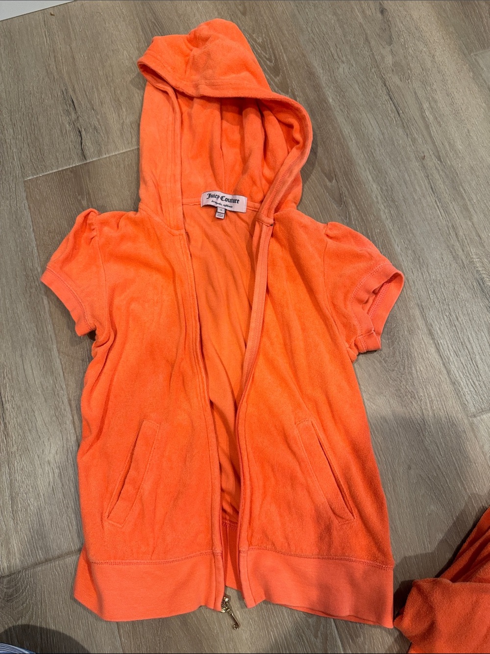 Juicy Couture Bright Orange Terry Jogger Pants with Hooded Short Sleeve Zip Top - Picture 8 of 9